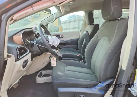 2022 Chrysler Voyager Lx из США, поврежденный, VIN 2C4RC1CG8NR208783